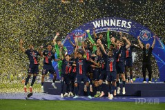 亚马尔金球奖18岁新星夺亚军 创历史最佳记录引发热议